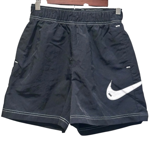 Nike Women's Swoosh Woven Easy Shorts Black Size XS DM6752-010 - Picture 2 of 9